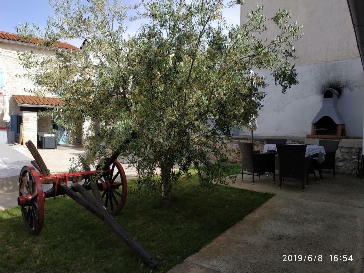 Holiday Home Peruski Peruški Exterior foto